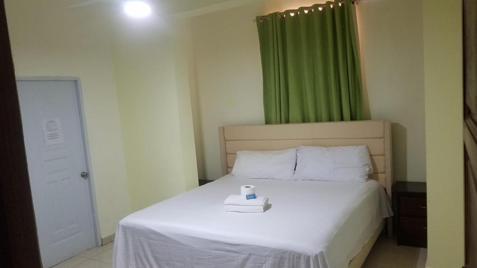 Hotel Enrique I Gazcue, Bed And Breakfast Santo Domingo Exterior photo